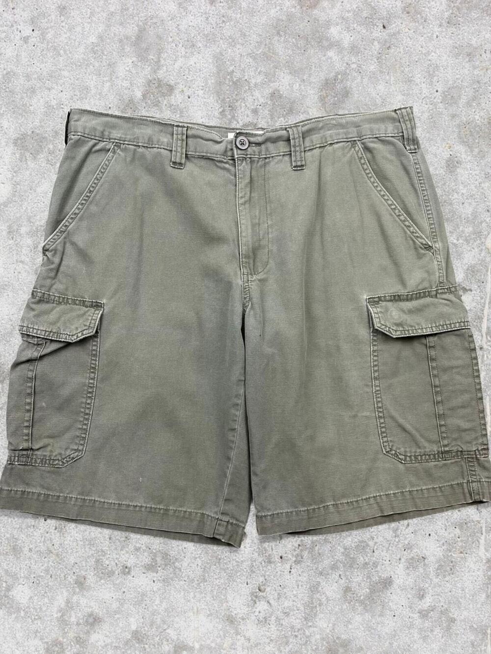 2000's Denver Hayes Olive Green Cargo Shorts